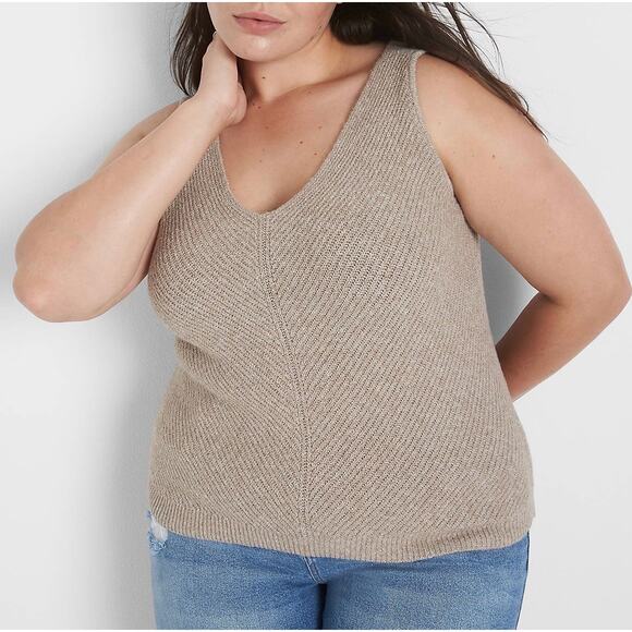 Lane Bryant women’s Classic V-Neck Cropped Sweater Tank 22/24 plus nwt $50 camel - Picture 1 of 11